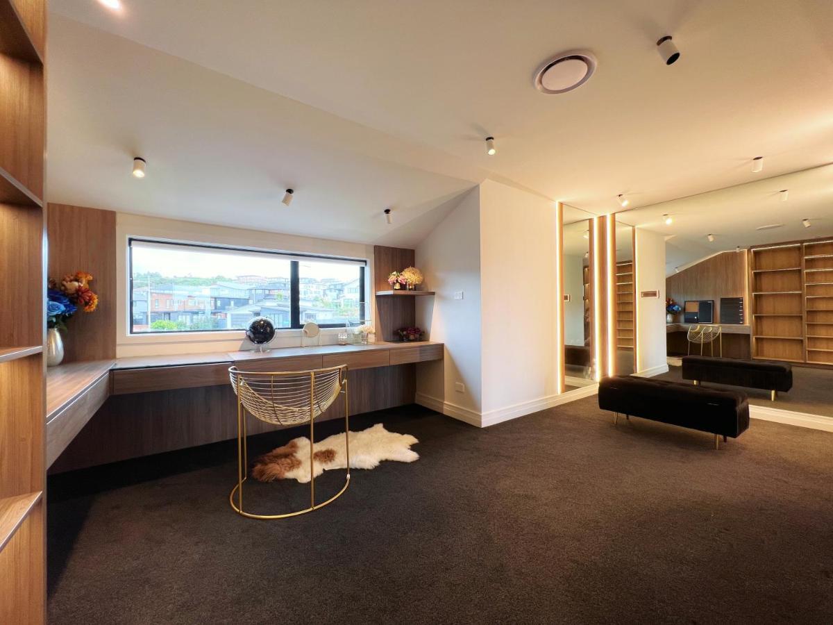 Elegant Beach House In Long Bay Villa โอ๊คแลนด์ ภายนอก รูปภาพ