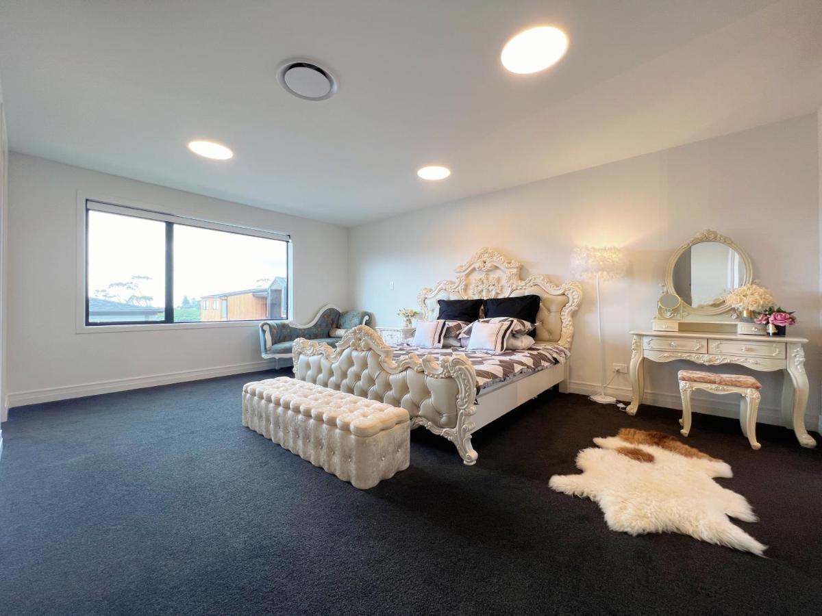 Elegant Beach House In Long Bay Villa โอ๊คแลนด์ ภายนอก รูปภาพ